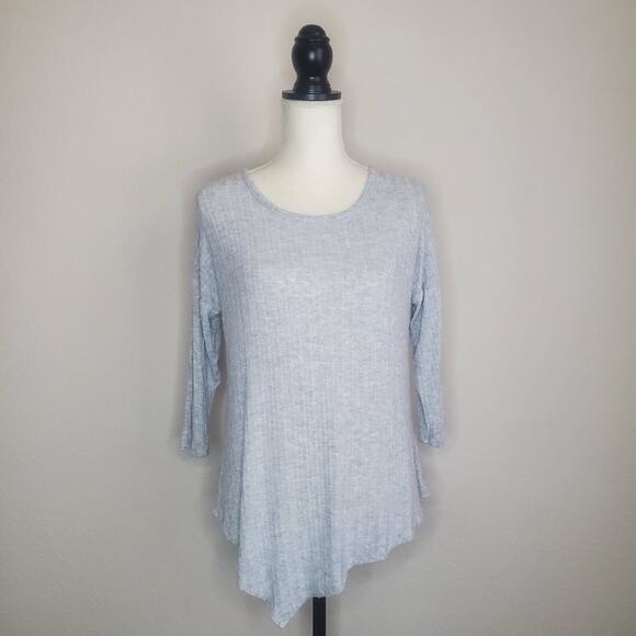 BoBeau Gray Asymmetrical Top Small Petite - Picture 1 of 7